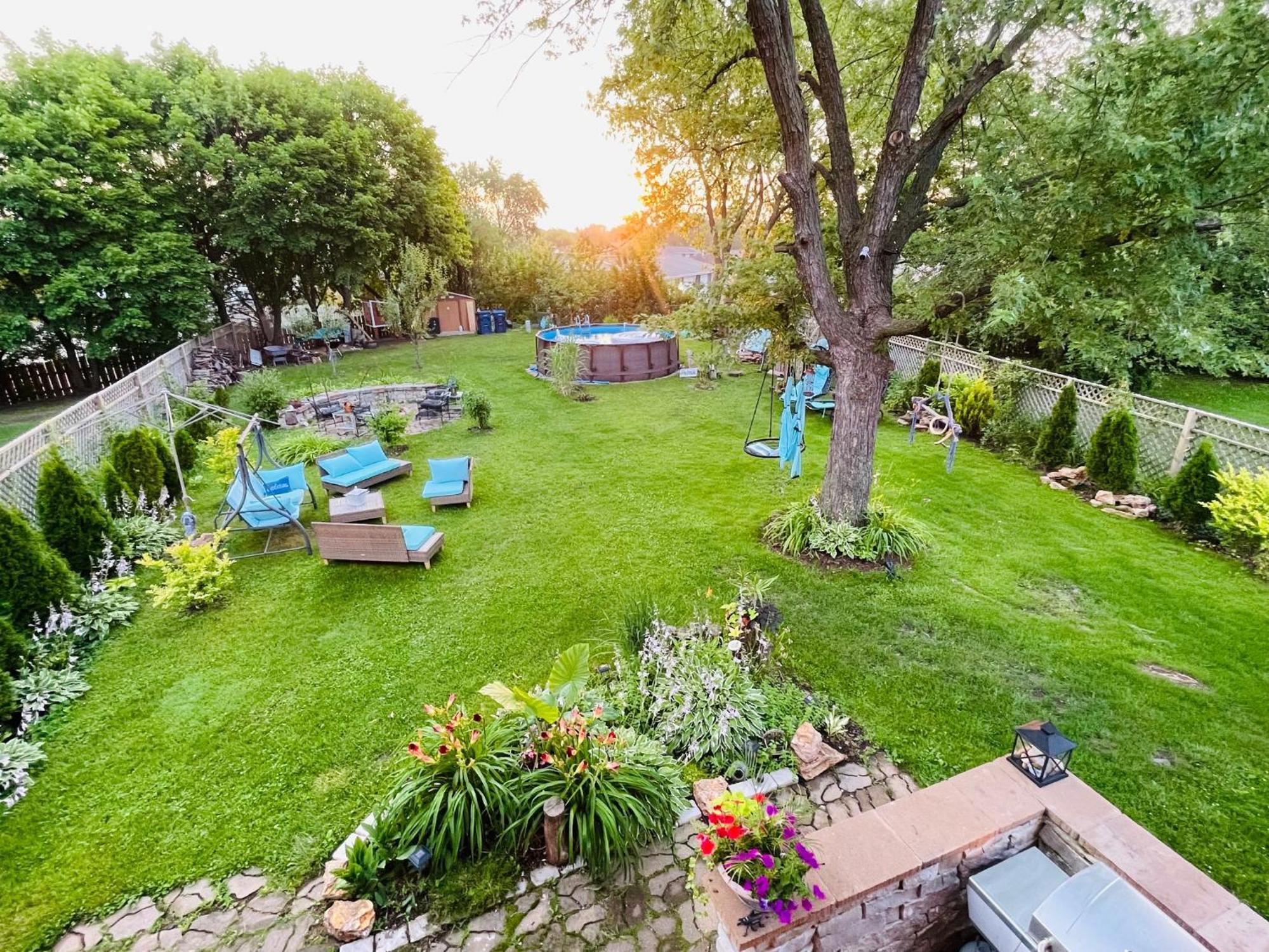 Schaumburg Paradise Oasis With A Secret Garden And Private Pool ภายนอก รูปภาพ