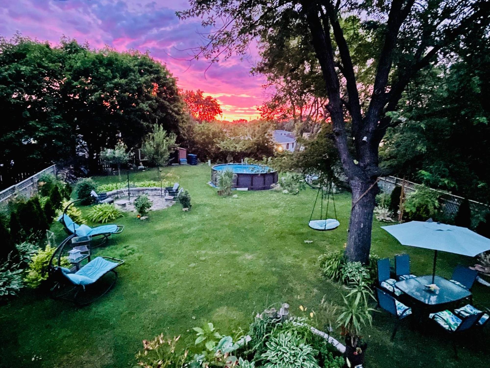 Schaumburg Paradise Oasis With A Secret Garden And Private Pool ภายนอก รูปภาพ